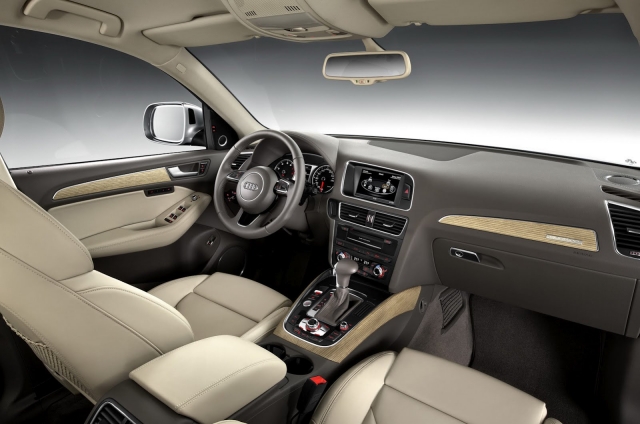 2013 Audi Q5 интерьер