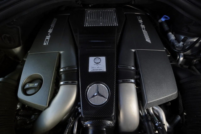 Mercedes-Benz ML63 AMG 2013 мотор