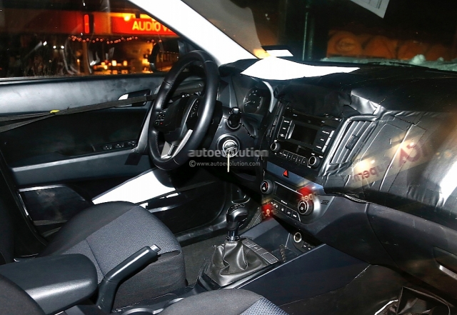 Hyundai ix25 2015 Interior