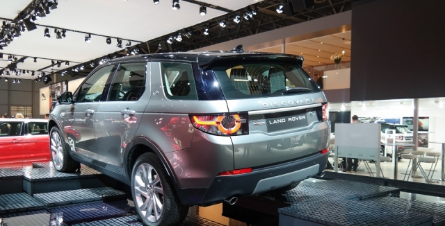 Land Rover Discovery Sport 2015 Premiere ParisMotorShow 2014