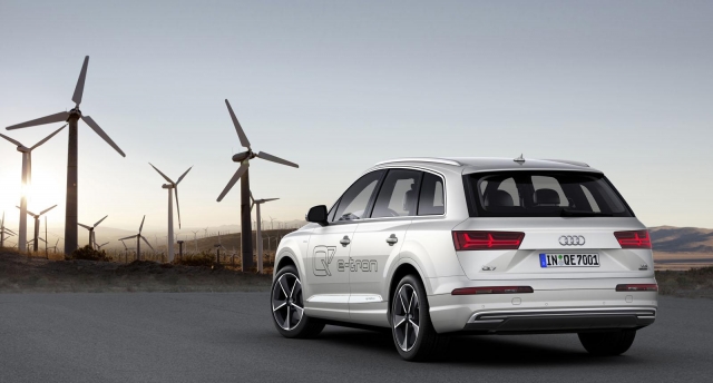 Audi Q7 e-tron 2015 Geneva Premiere